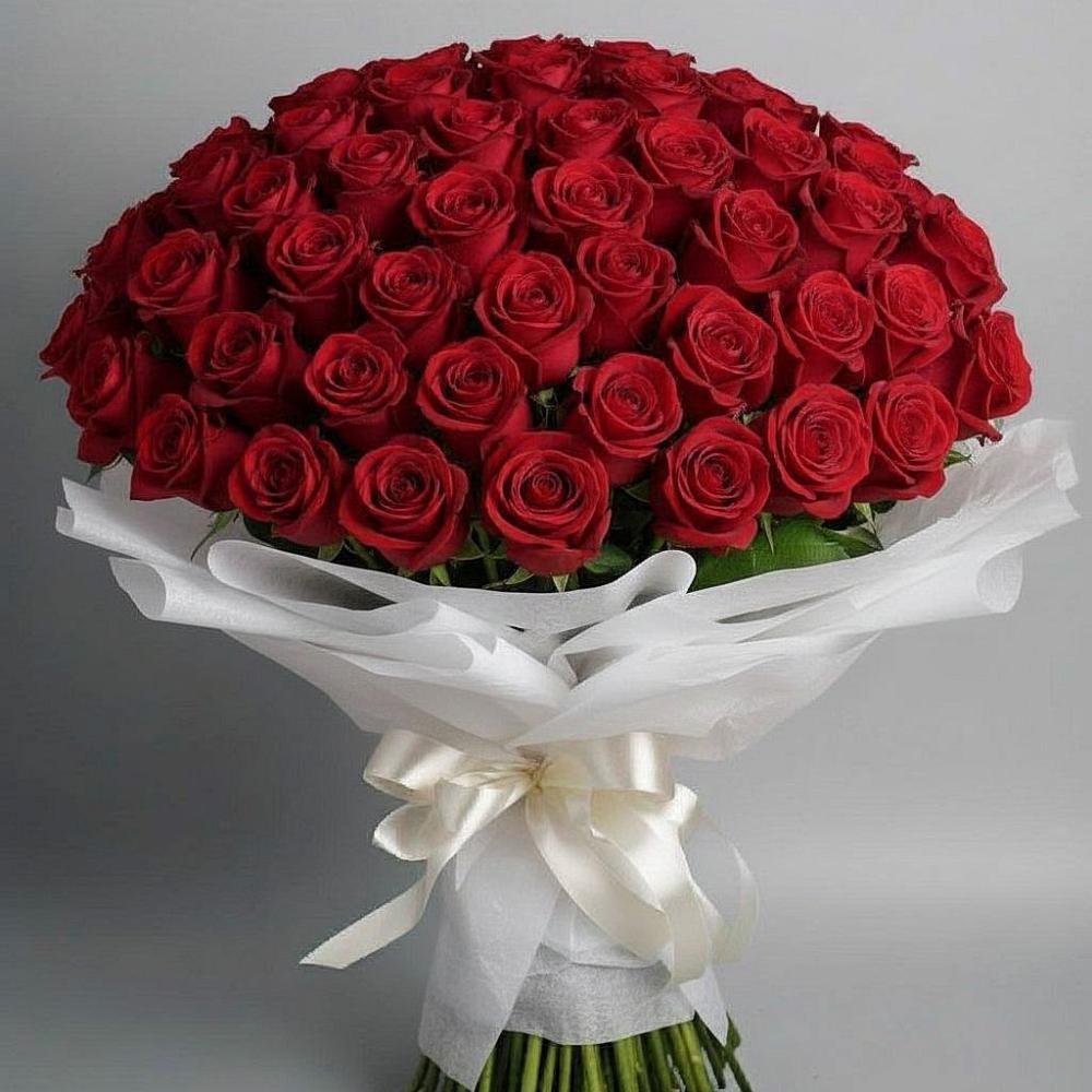 Букет 101 Красная роза Блэк Мэджик в Новофрязино