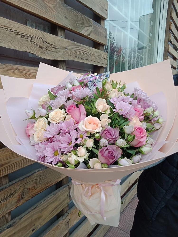 Букет цветов из: Розы и Хризантемы в Новофрязино