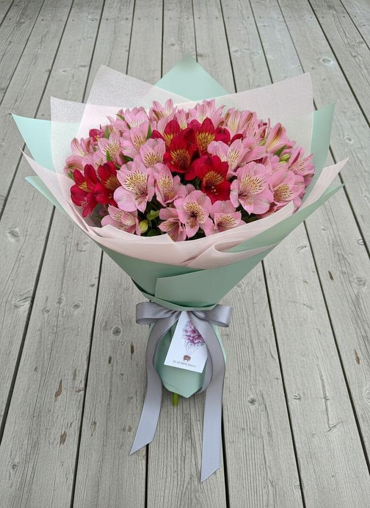 Букет цветов из: Альстромерии в Новофрязино