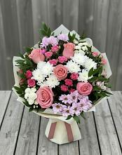 Букет цветов из:  Альстромерии, Гвоздики, Розы и Хризантемы в Новофрязино