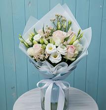 Букет цветов из:  Розы и Лизиантусы в Новофрязино