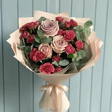 Букет цветов из:  Гвоздики и Розы в Новофрязино