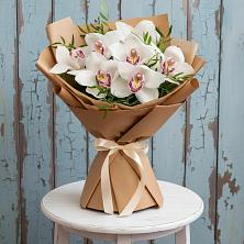Букет цветов из:  Орхидеи и Розы в Новофрязино